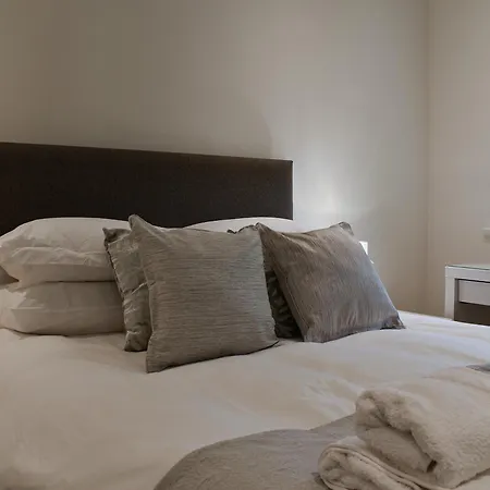 - Uk11016 * 보우네스온윈더미어